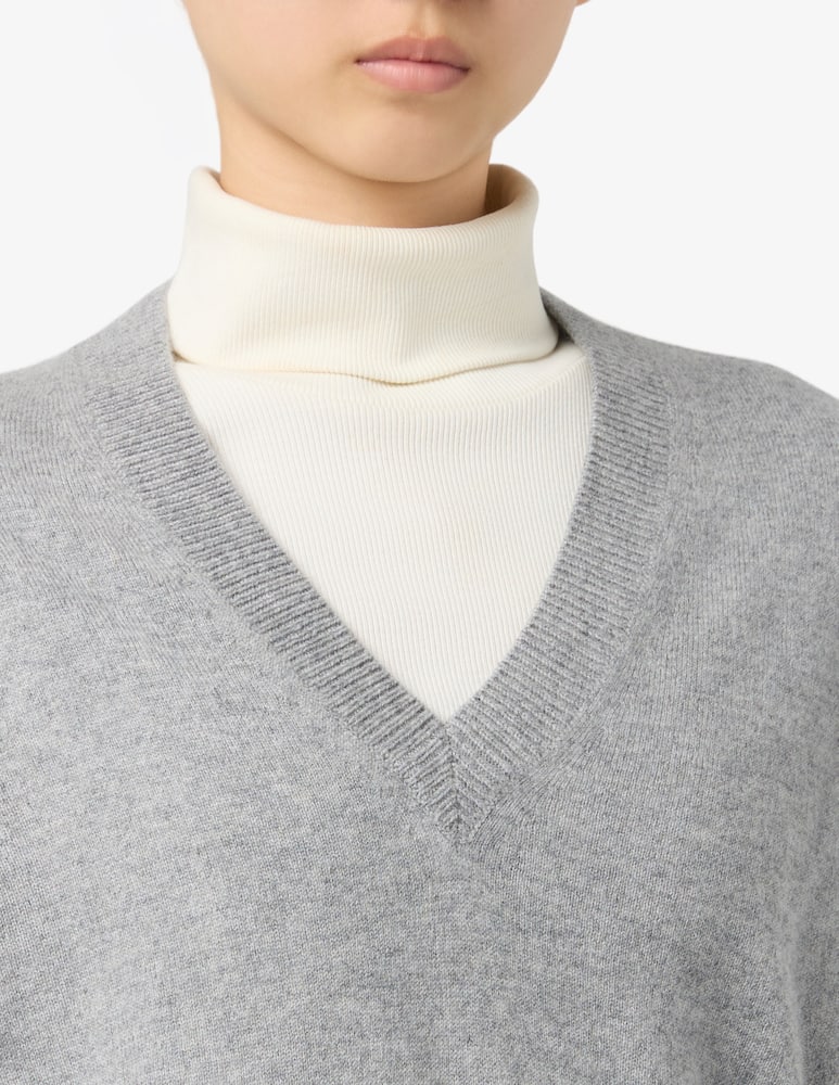 Pure Cashmere V neck vest - picture 4 Pure Cashmere V neck vest - picture 4