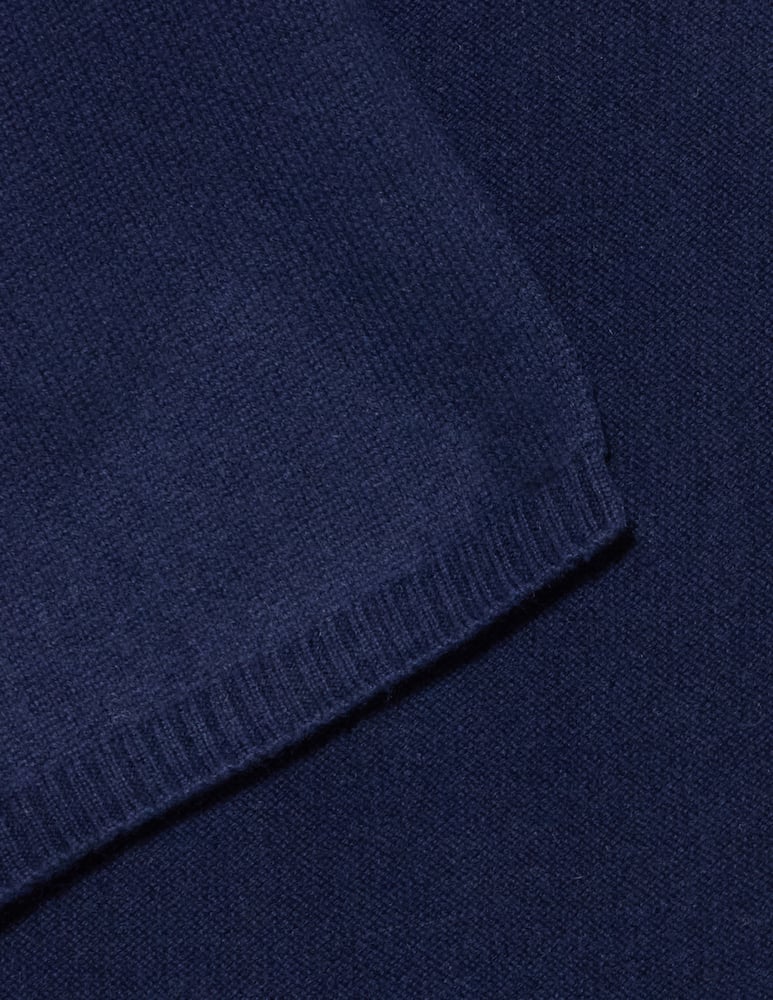 Pure Cashmere Plain scarf - picture 2 Pure Cashmere Plain scarf - picture 2