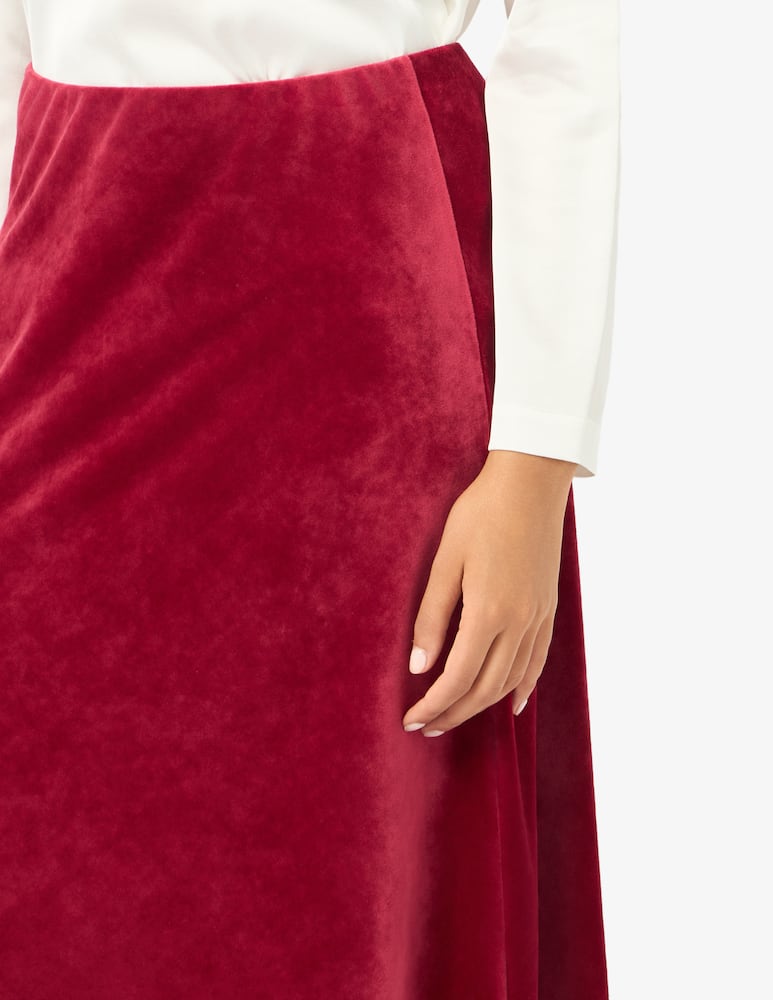 Elizabeth Ascot Velvet midi skirt - picture 4 Elizabeth Ascot Velvet midi skirt - picture 4