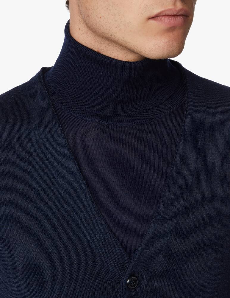 Pure Cashmere Gilet in wool silk and cashmere - picture 5