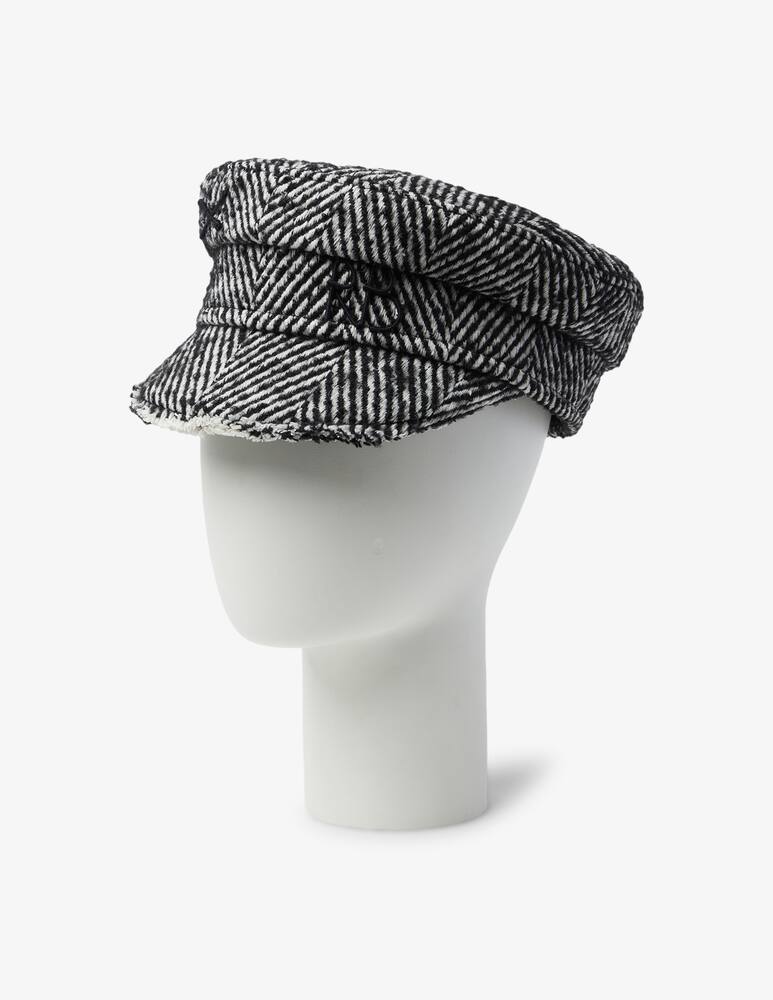 Ruslan Baginskiy Bboy hat - picture 1 Ruslan Baginskiy Bboy hat - picture 1
