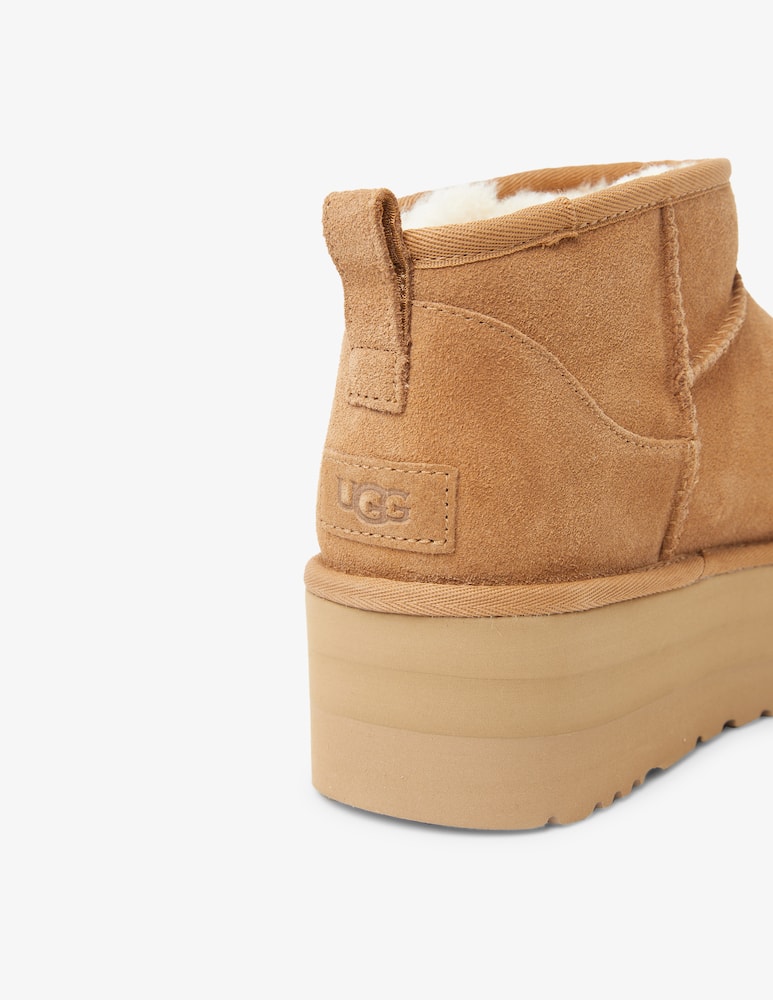 UGG Stivali Classic ultra mini platform - immagine 2 UGG Stivali Classic ultra mini platform - immagine 2