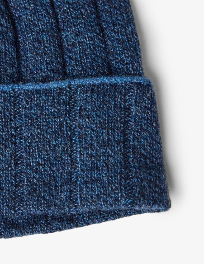 Pure Cashmere Cashmere beanie - picture 4 Pure Cashmere Cashmere beanie - picture 4