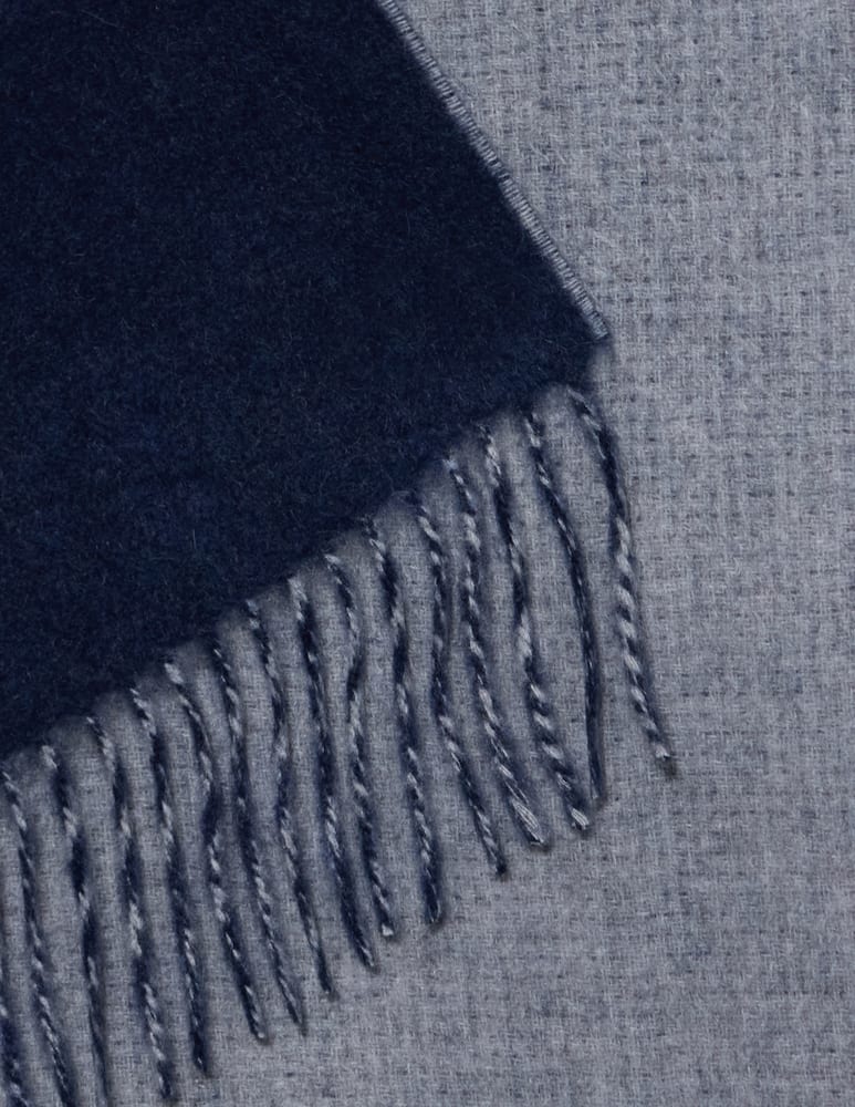 Pure Cashmere cashmere scarf - picture 2 Pure Cashmere cashmere scarf - picture 2