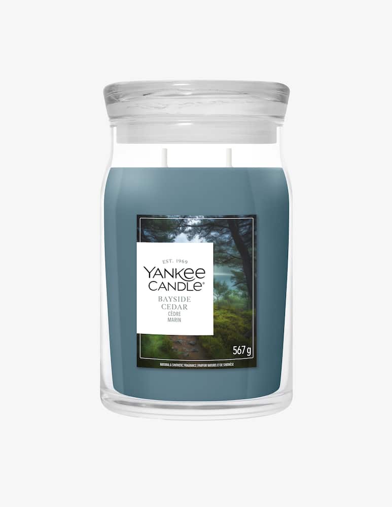 Yankee Candle Large Jar Signature Bayside Cedar - picture 1 Yankee Candle Large Jar Signature Bayside Cedar - picture 1