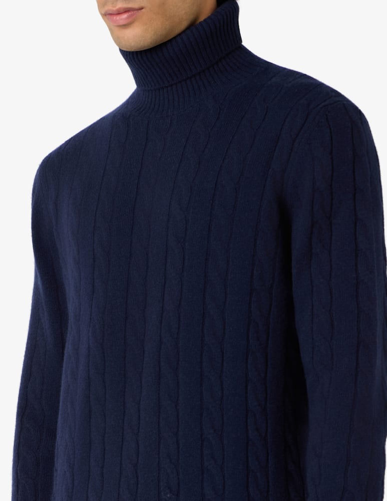 Sartoria Italiana Dolcevita a trecce in lana merino extrafine - immagine 4 Sartoria Italiana Dolcevita a trecce in lana merino extrafine - immagine 4