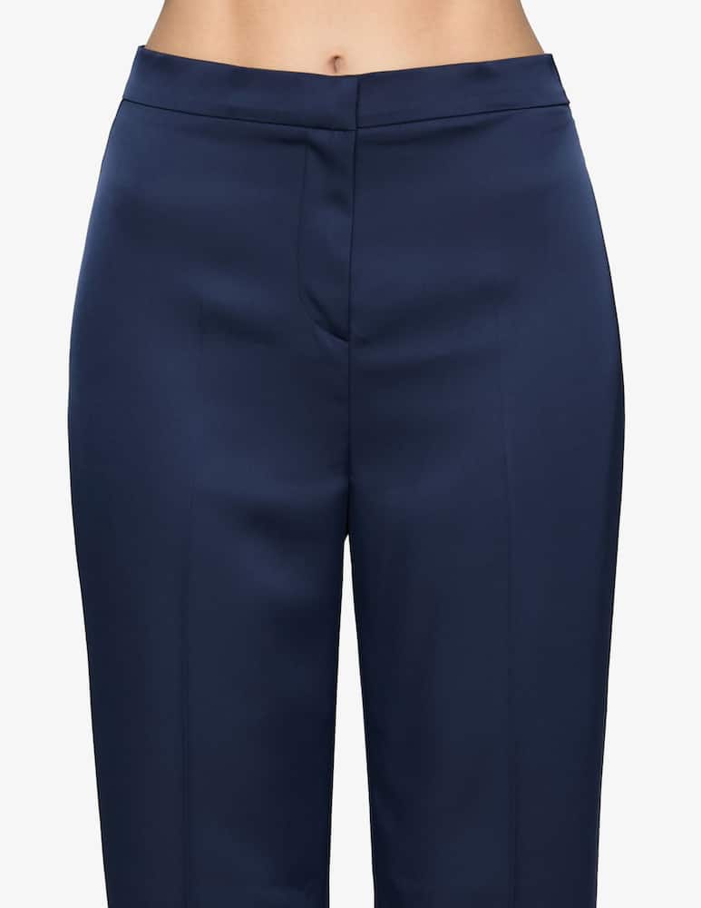 The Archivia Iris tailored suit - picture 3 The Archivia Iris tailored suit - picture 3