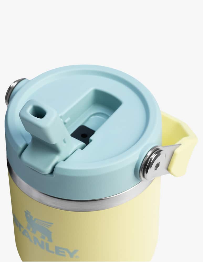 Stanley 1913 The IceFlow™ Flip Straw 2.0 Tumbler 0.6L - picture 3 Stanley 1913 The IceFlow™ Flip Straw 2.0 Tumbler 0.6L - picture 3
