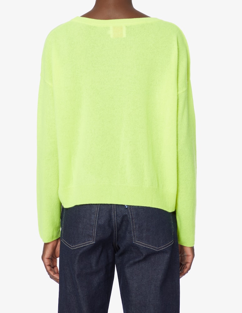 Brodie Cashmere Boat neck sweater - Green - picture 3 Brodie Cashmere Boat neck sweater - Green - picture 3