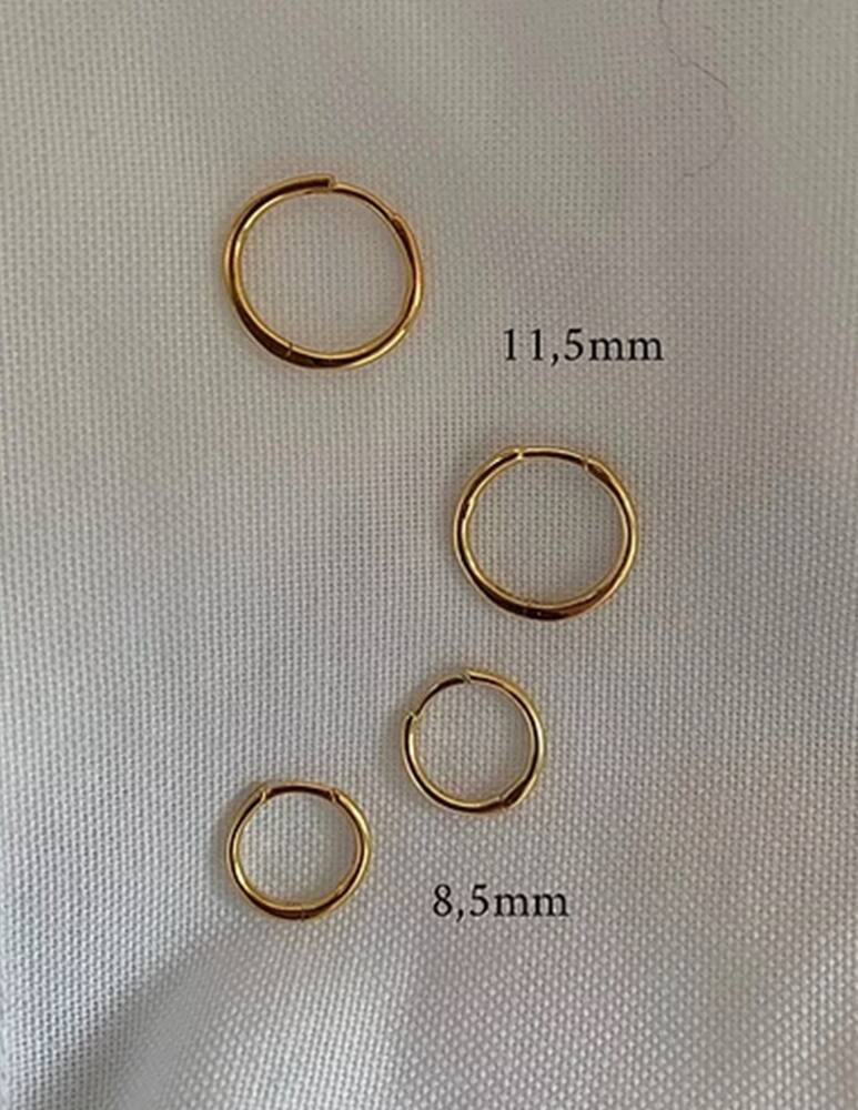 NIAS.STUDIO Mini gold hoops - picture 2 NIAS.STUDIO Mini gold hoops - picture 2