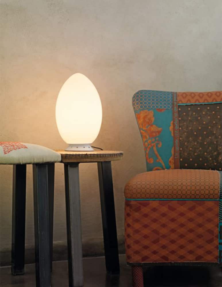 Fontana Arte Table lamp Uovo small - picture 2 Fontana Arte Table lamp Uovo small - picture 2
