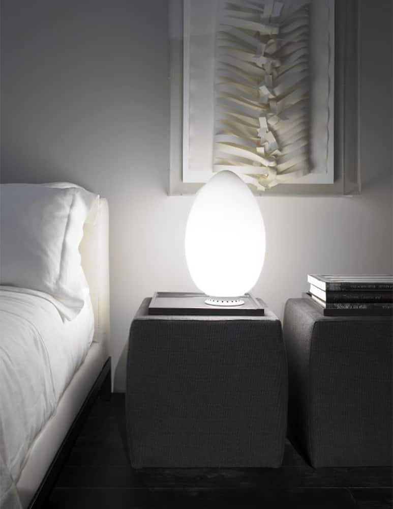 Fontana Arte Table lamp Uovo small - picture 3 Fontana Arte Table lamp Uovo small - picture 3