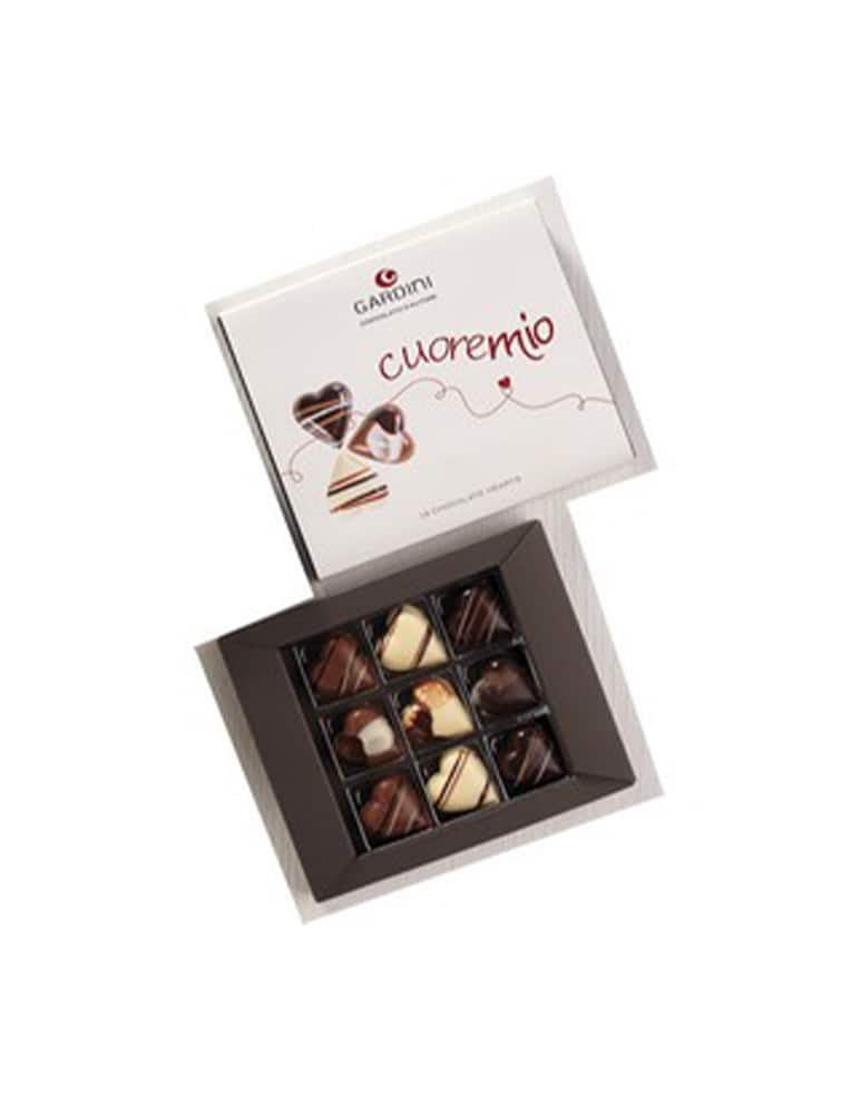 Gardini Confezione cuoricini di cioccolato variegati a mano 110g - immagine 1 Gardini Confezione cuoricini di cioccolato variegati a mano 110g - immagine 1