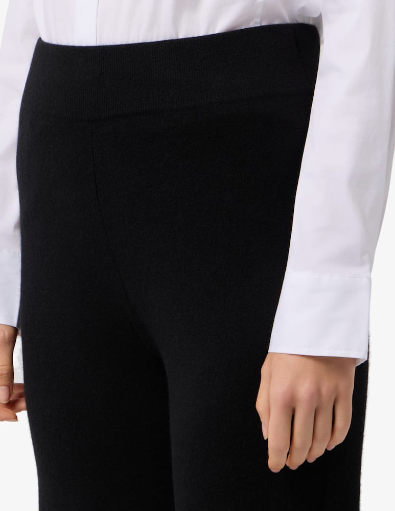 Pure Cashmere Relaxed fit jogging pant - picture 4 Pure Cashmere Relaxed fit jogging pant - picture 4