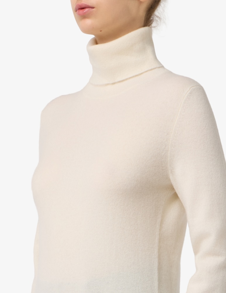 Pure Cashmere Turtleneck jumper - picture 4 Pure Cashmere Turtleneck jumper - picture 4