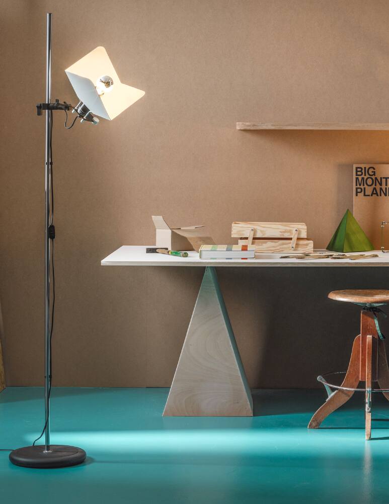 rinascente Stilnovo Triedro Floor Lamp