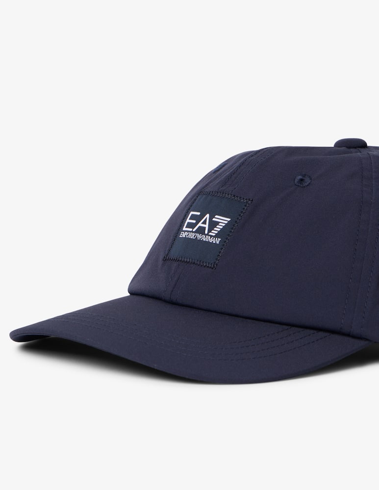 rinascente EA7 Train core cap with label