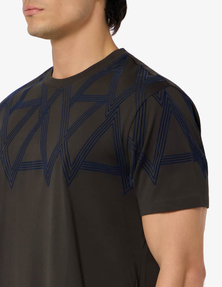 Armani Exchange T-shirt contrasto geometrico - immagine 4 Armani Exchange T-shirt contrasto geometrico - immagine 4
