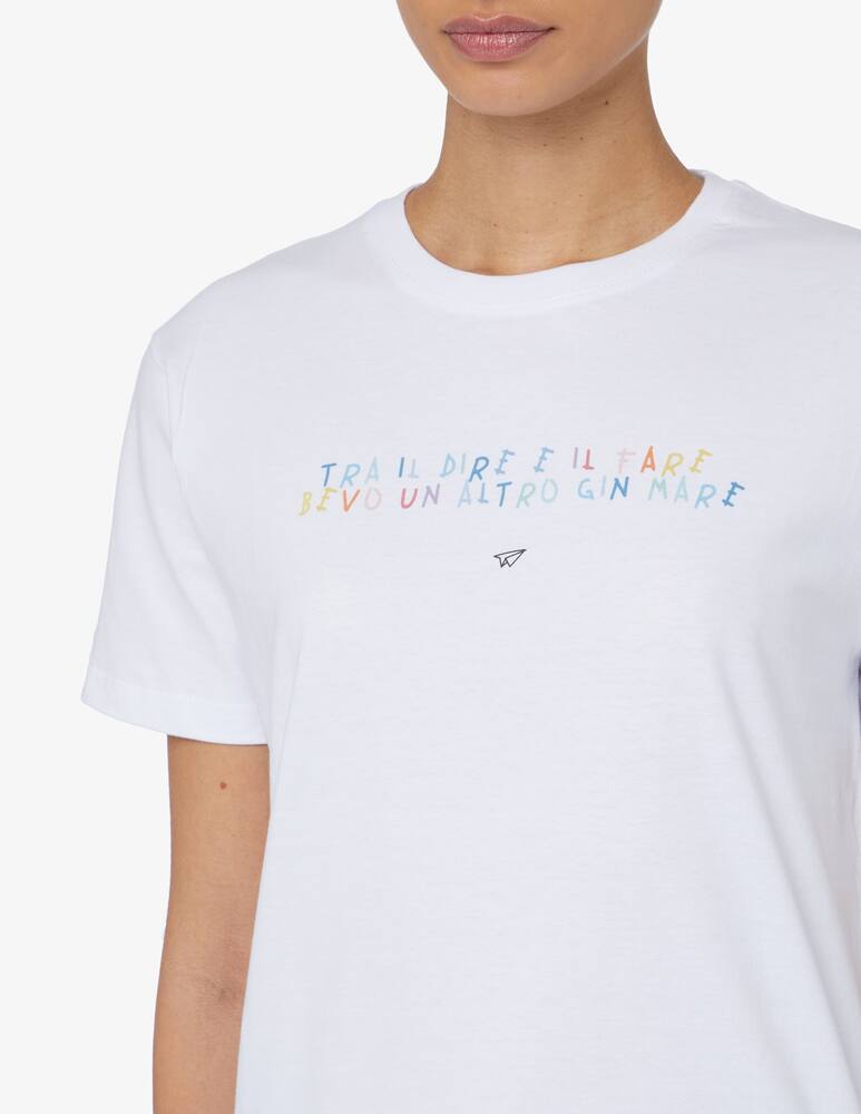 rinascente Linea Daria T-shirt 'Tra il dire e il fare bevo un altro gin mare' - White