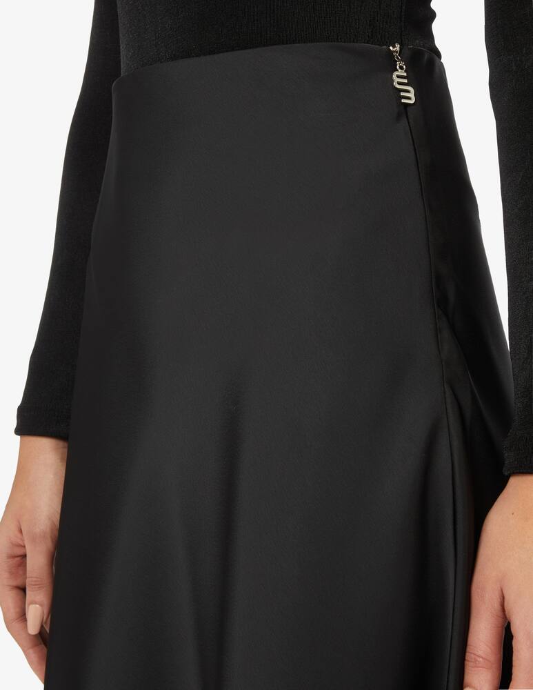 Milk White Midi skirt - picture 4 Milk White Midi skirt - picture 4
