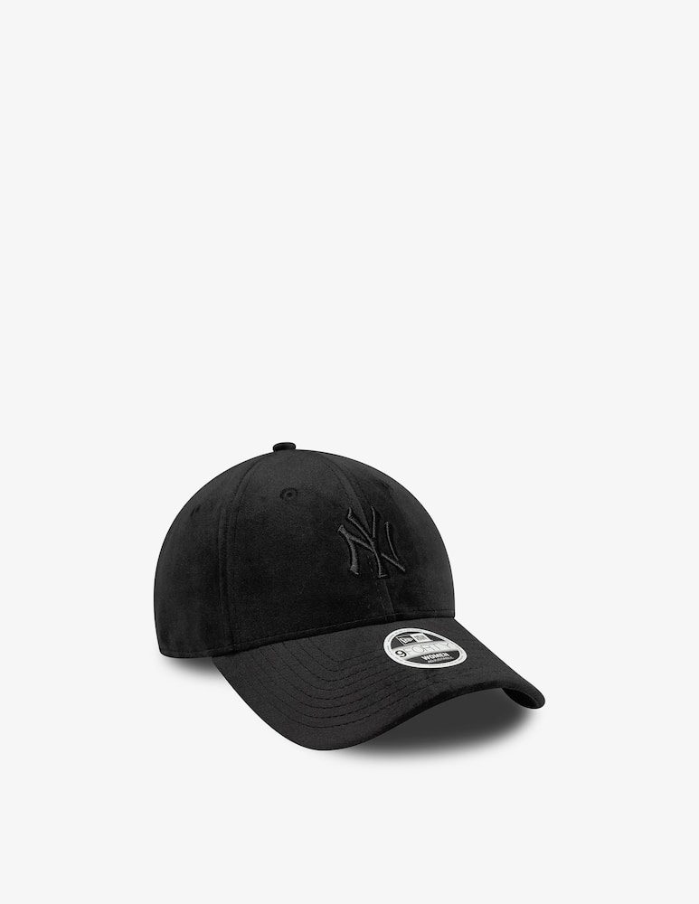 New Era Cappello in velluto 9Forty - immagine 3 New Era Cappello in velluto 9Forty - immagine 3