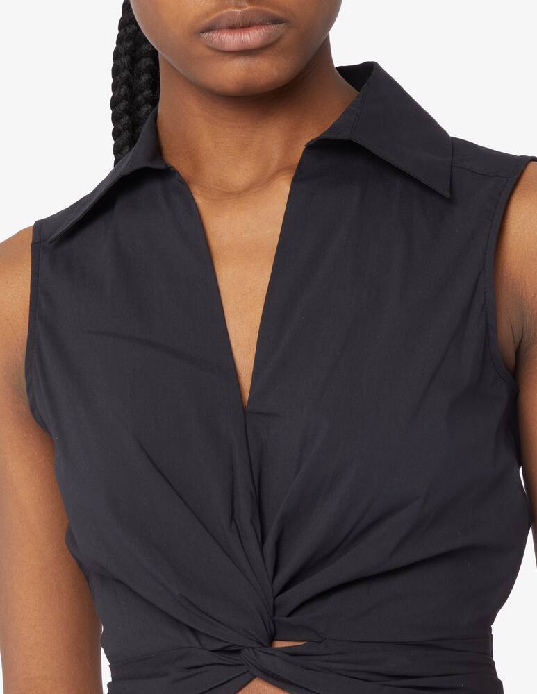 Nenette Sleeveless shirt with Fester knot - picture 4 Nenette Sleeveless shirt with Fester knot - picture 4