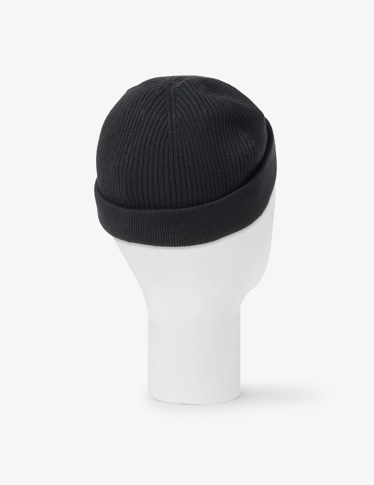 Armani Exchange Beanie hat with logo patch - picture 3 Armani Exchange Beanie hat with logo patch - picture 3