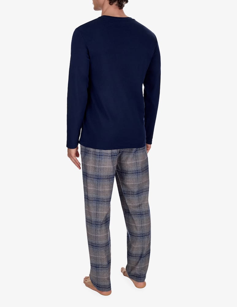Emporio Armani Long pyjama set in yarn-dyed flannel - picture 3 Emporio Armani Long pyjama set in yarn-dyed flannel - picture 3