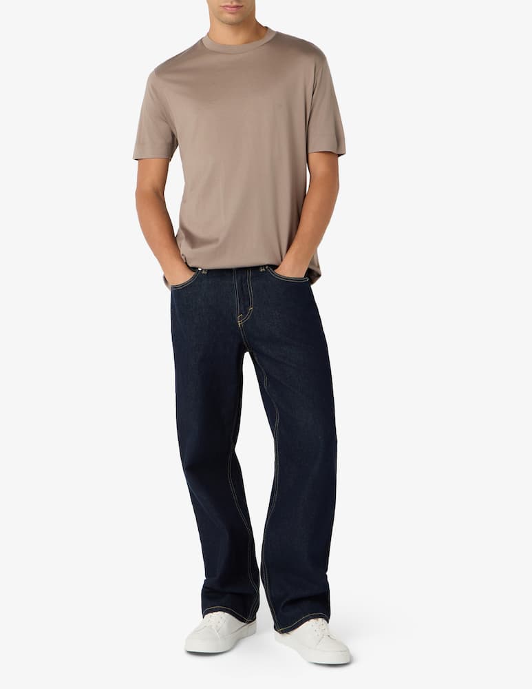 Emporio Armani T-shirt travel con logo - immagine 2 Emporio Armani T-shirt travel con logo - immagine 2