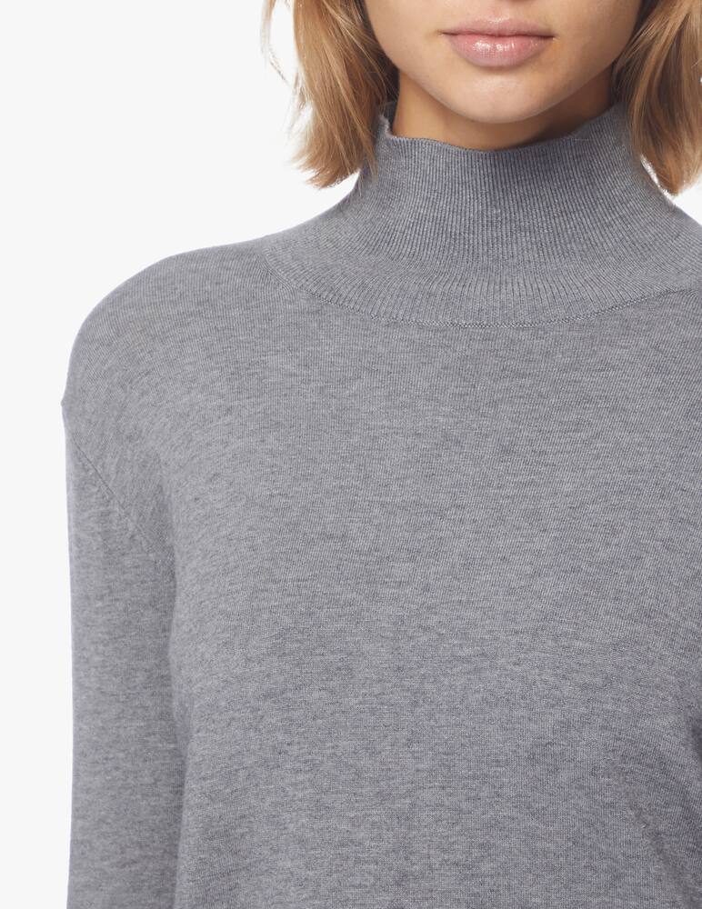 Weekend Max Mara Silk blend turtle neck jumper - picture 5 Weekend Max Mara Silk blend turtle neck jumper - picture 5