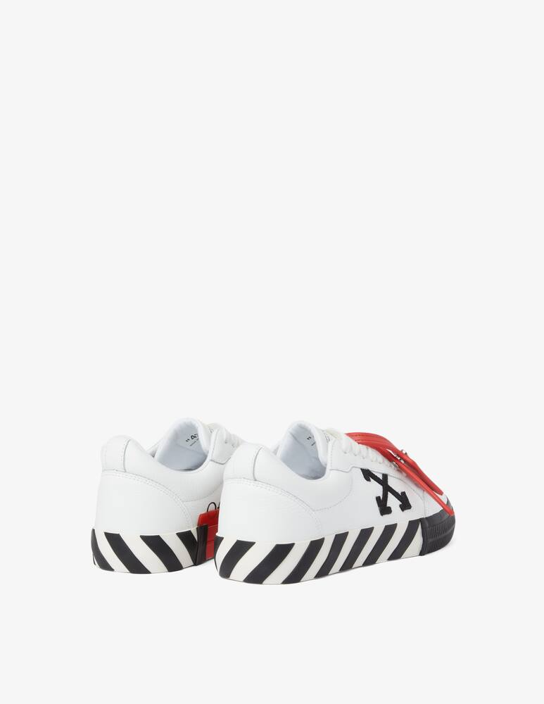 Off-White Low vulcanized sneakers - picture 4 Off-White Low vulcanized sneakers - picture 4