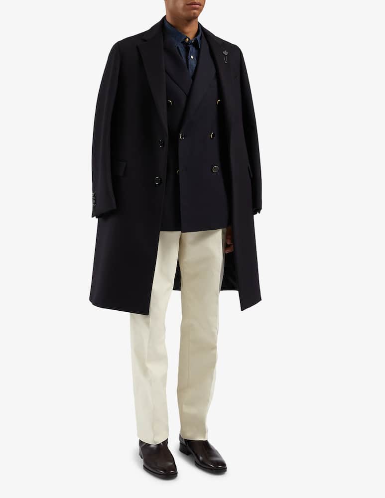 Lardini Double breasted Jacket with 6 buttons and peak lapel - picture 2 Lardini Double breasted Jacket with 6 buttons and peak lapel - picture 2