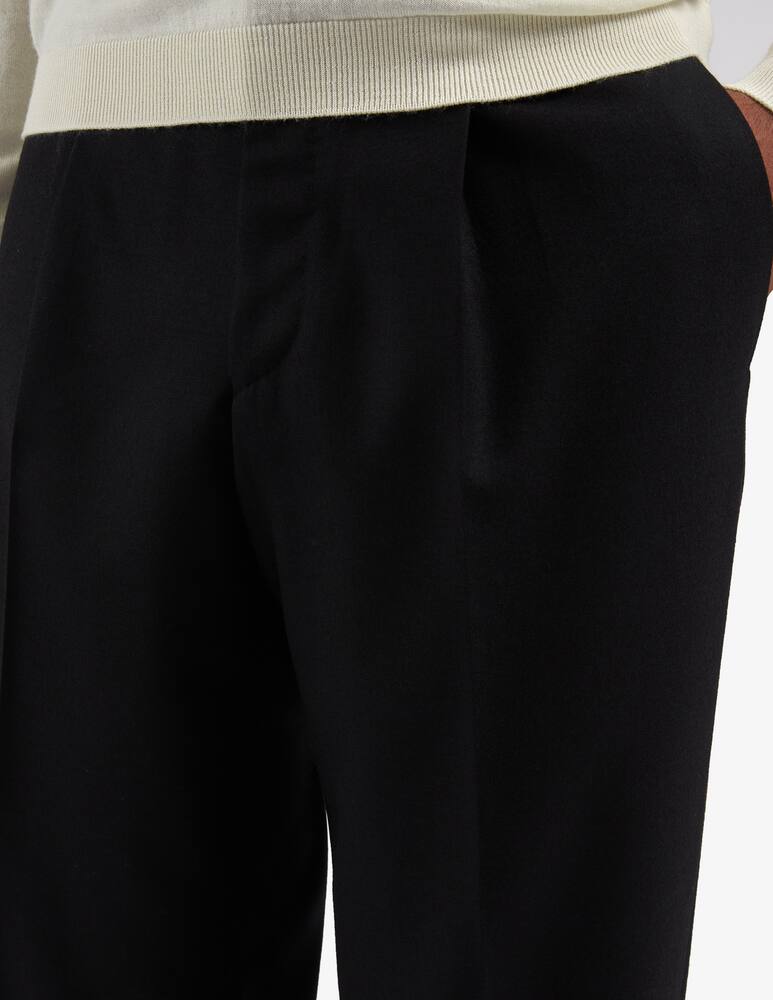 rinascente Lardini One pleat trousers with american pockets