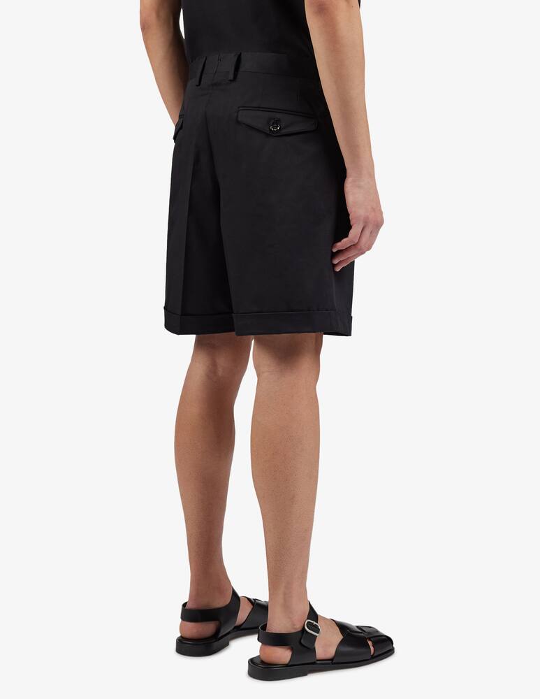 rinascente Lardini Single pleat Bermuda shorts with cuff at the bottom