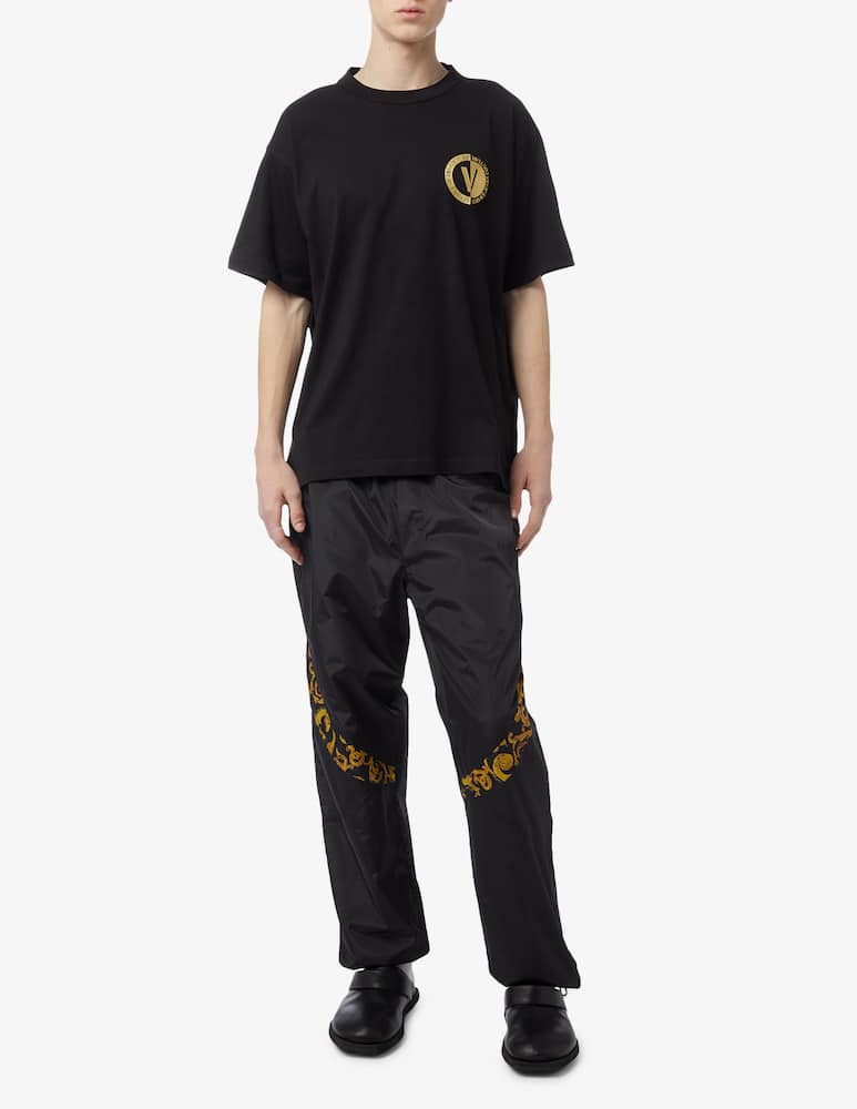Versace Jeans Couture Small emblem t-shirt - picture 2 Versace Jeans Couture Small emblem t-shirt - picture 2