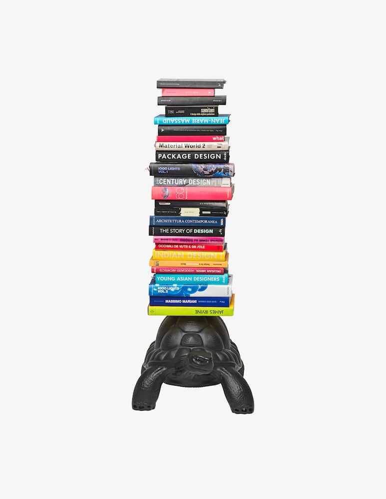 Qeeboo Turtle Carry Bookcase Nero - immagine 1 Qeeboo Turtle Carry Bookcase Nero - immagine 1