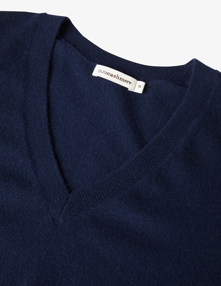 Pure Cashmere Long sleeve v-neck sweater - picture 2 Pure Cashmere Long sleeve v-neck sweater - picture 2