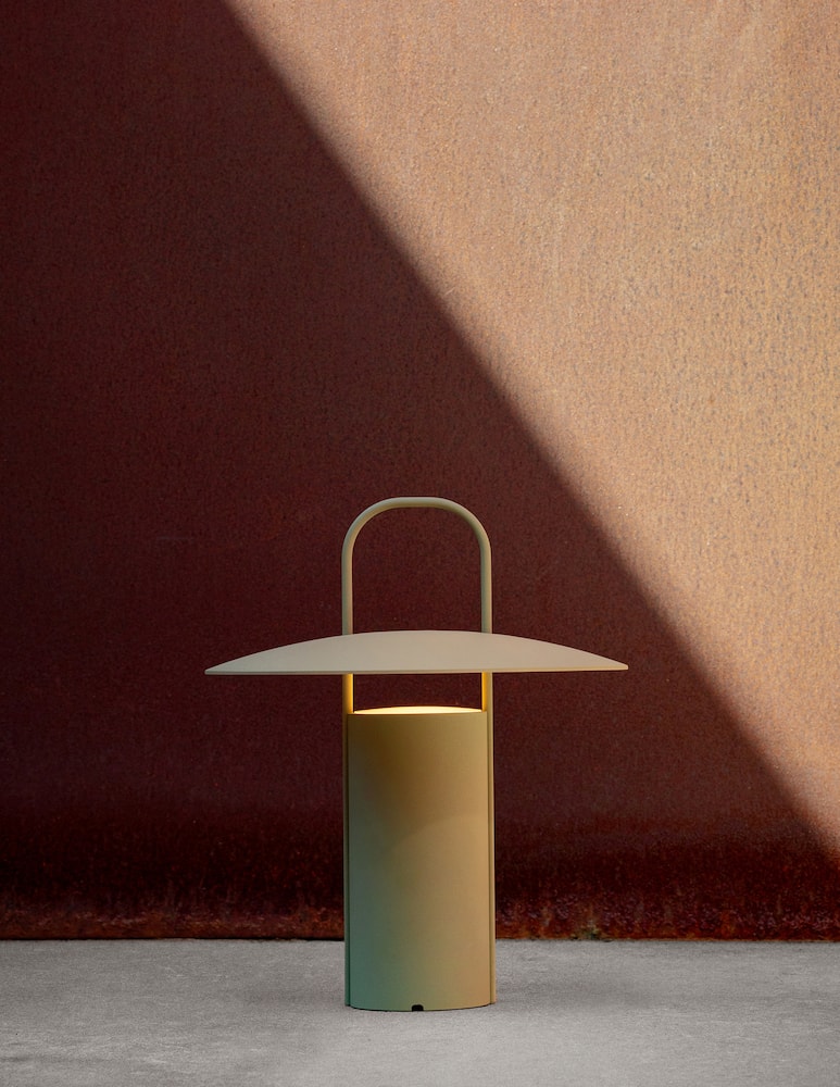 Audo Copenhagen Lampada portatile Ray - immagine 2