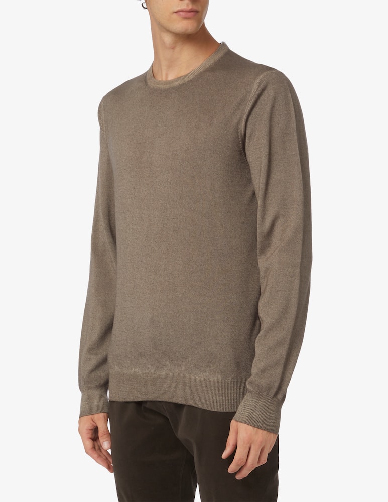 Gran Sasso Washed merino crewneck jumper - picture 4 Gran Sasso Washed merino crewneck jumper - picture 4