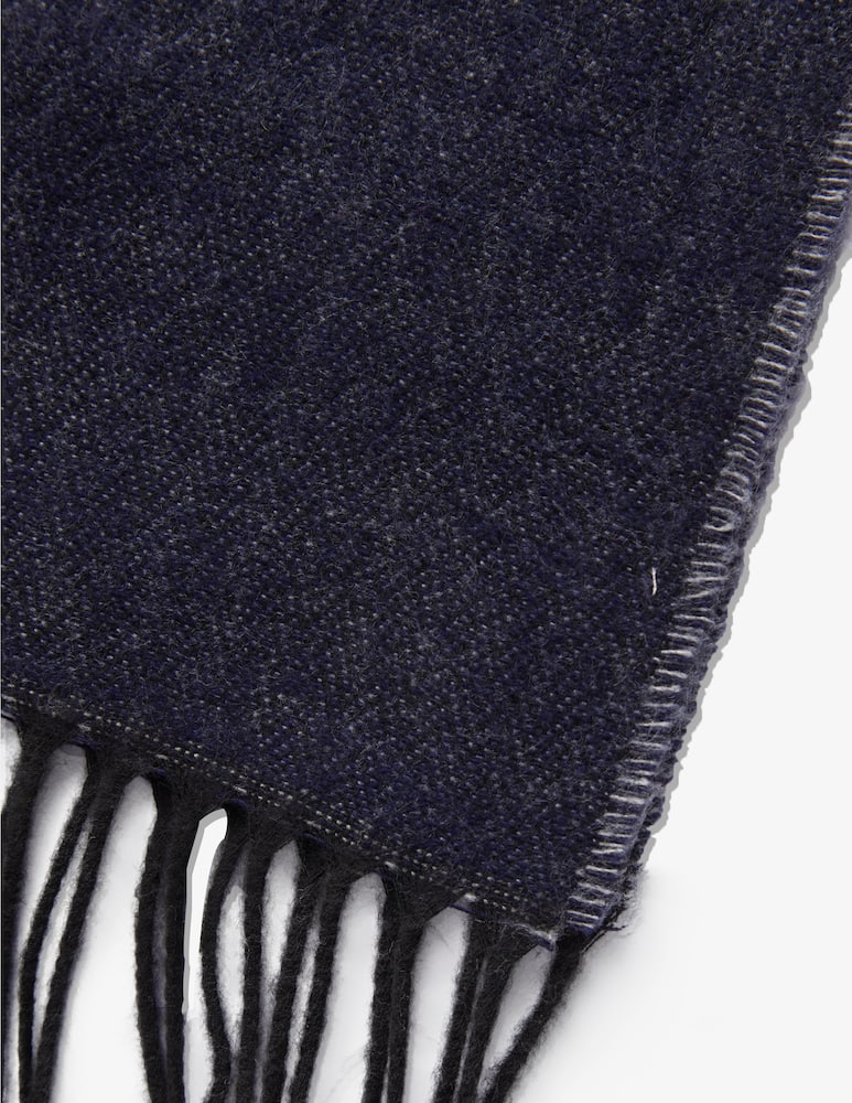 Rinascente Collection Caleb scarf - picture 2 Rinascente Collection Caleb scarf - picture 2