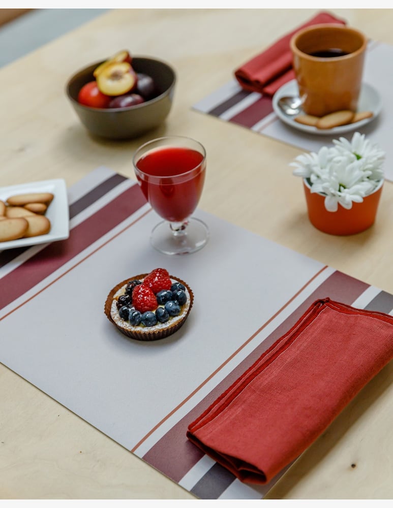 It's A Little Story Placemat Stripes Berries - picture 3 It's A Little Story Placemat Stripes Berries - picture 3