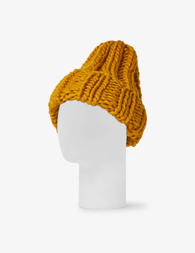 Laura Baresi Fonzie beanie - picture 1 Laura Baresi Fonzie beanie - picture 1