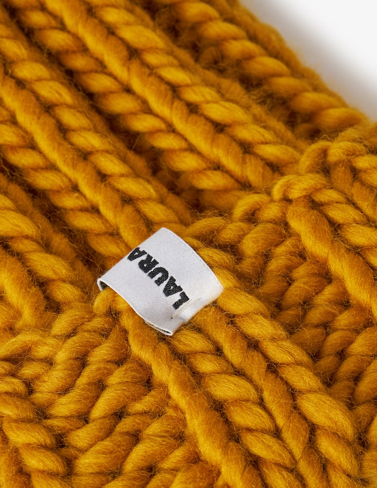 Laura Baresi Fonzie beanie - picture 4 Laura Baresi Fonzie beanie - picture 4
