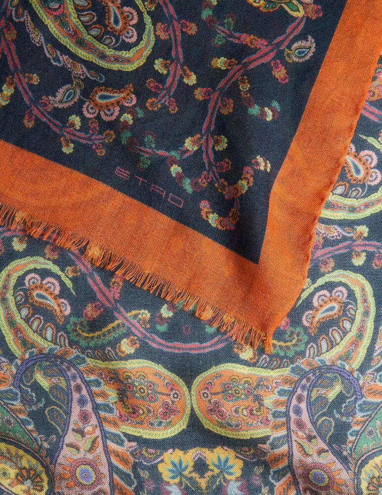 ETRO Floral paisley cashmere-blend scarf - picture 2 ETRO Floral paisley cashmere-blend scarf - picture 2