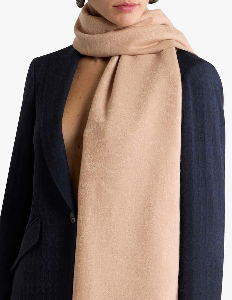 ETRO Wool jacquard scarf with floral paisley motif - picture 2 ETRO Wool jacquard scarf with floral paisley motif - picture 2
