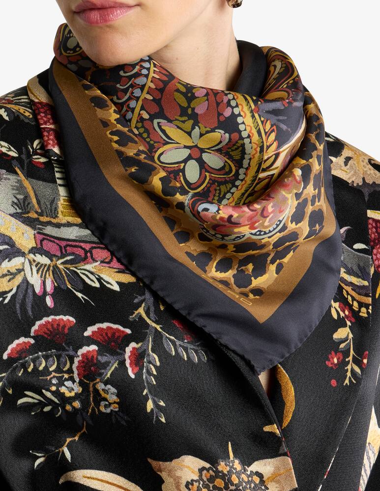 rinascente ETRO Foulard in twill di seta con motivo leopardato e paisley