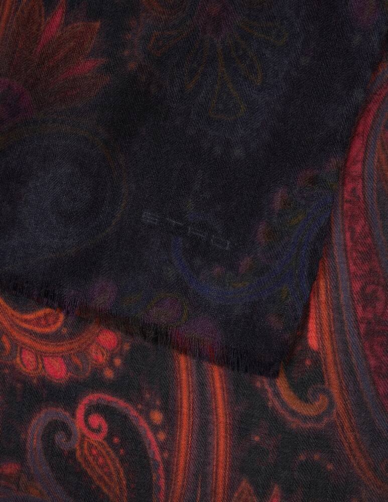 ETRO Wool and cashmere scarf with dégradé motif - picture 3 ETRO Wool and cashmere scarf with dégradé motif - picture 3