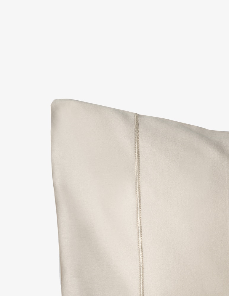 Rivolta Carmignani Lounge Boudoir Decorative Pillow Case - picture 2 Rivolta Carmignani Lounge Boudoir Decorative Pillow Case - picture 2