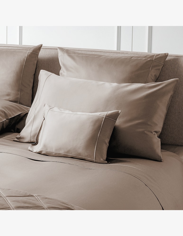 Rivolta Carmignani Lounge Boudoir Decorative Pillow Case - picture 4 Rivolta Carmignani Lounge Boudoir Decorative Pillow Case - picture 4