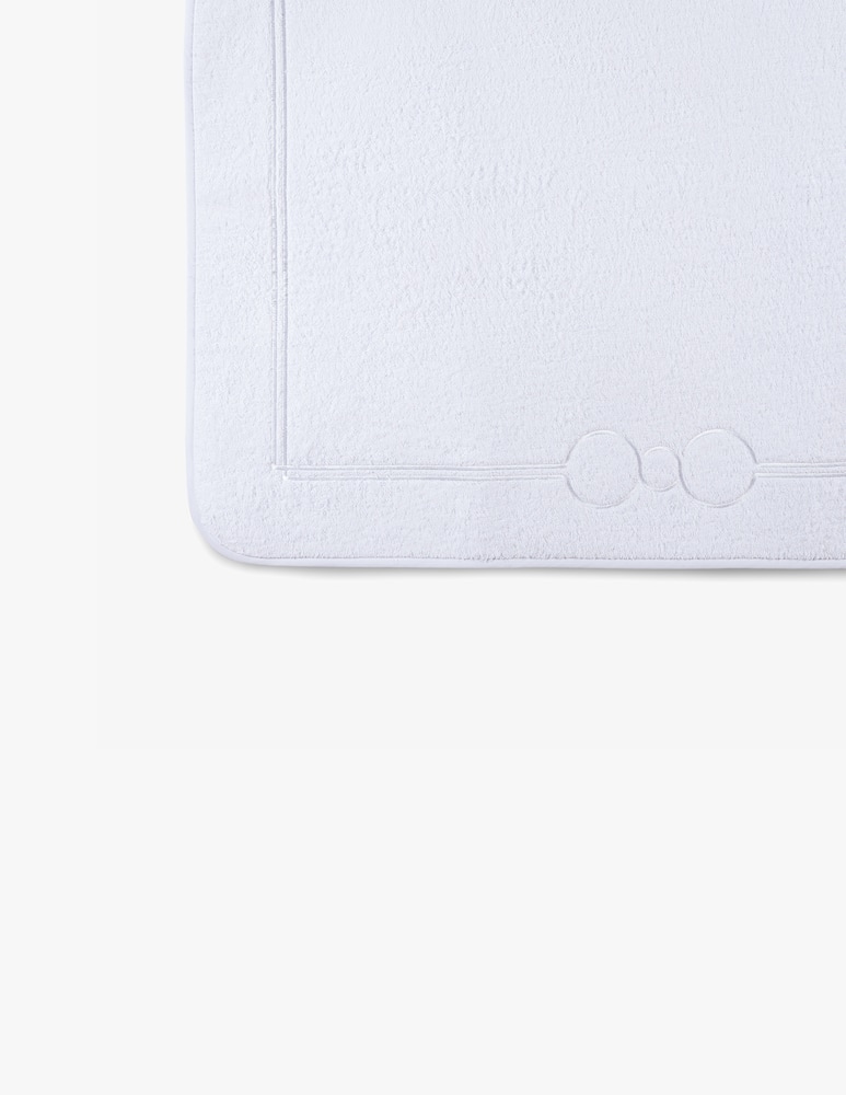 rinascente Rivolta Carmignani Shangri-La Batmat - White